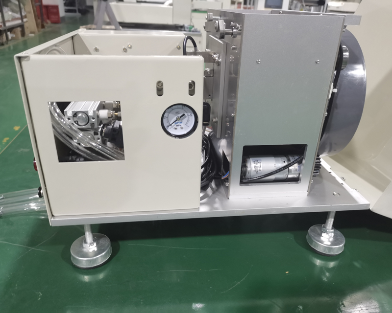 1出4供料機 側(cè)面.jpg